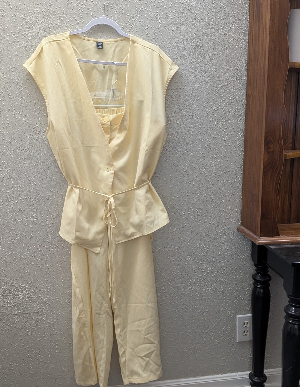 SHEIN Light Yellow Vest Pants 2 PC Set with Waist Tie